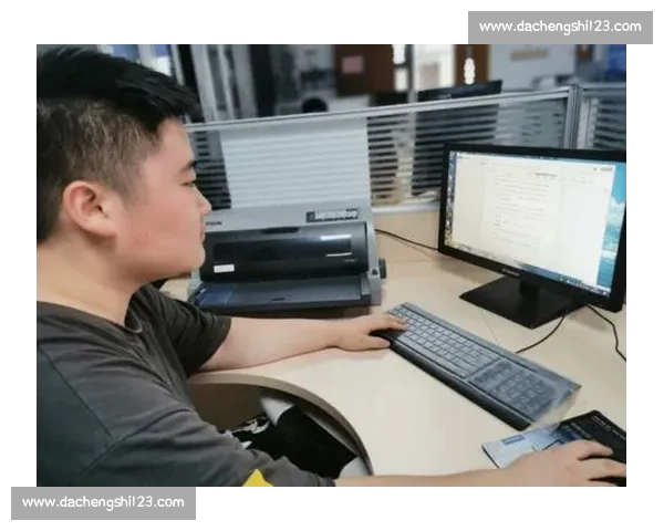 杨妞花以坚韧与智慧谱写新时代女性自强奋斗的励志人生篇章